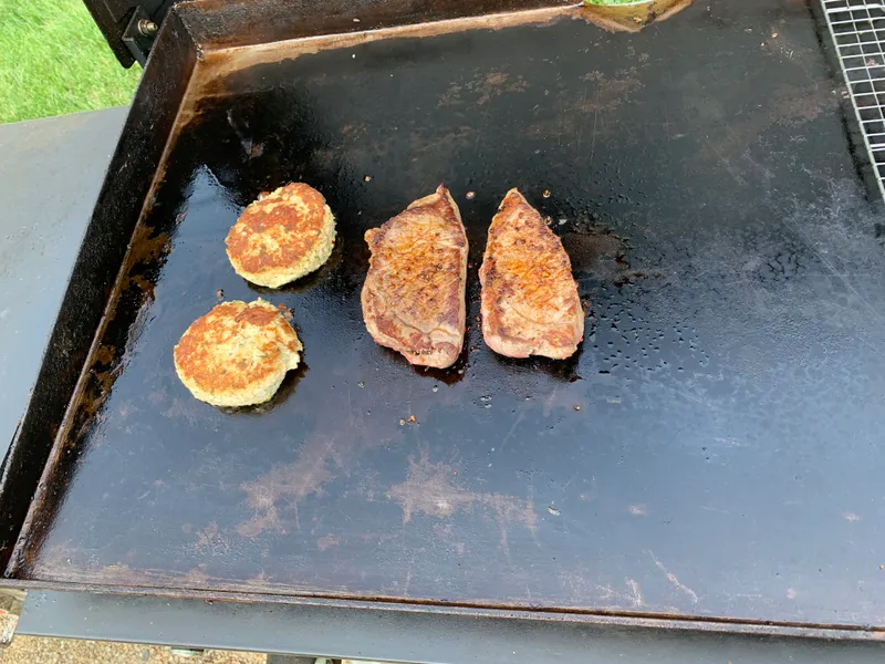 Preparing Outback-Yard Steak Rub